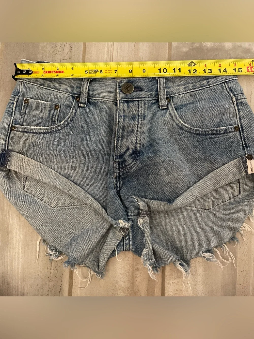 One Teaspoon SZ 24 Bandits Relaxed Fit Long Rise Shadow Pocket Jean Denim Shorts
